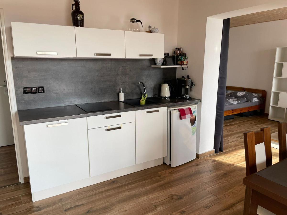 Apartman 7 Stozec Luaran gambar